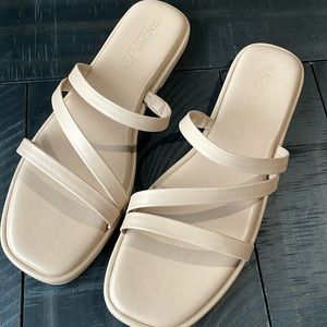 NWOT Rachel Zoe Sandal size 10 new strappy flat